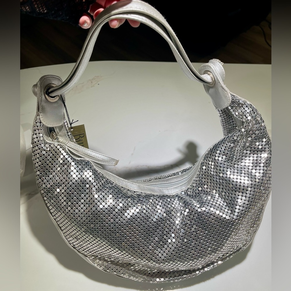 🥳🥳NEW BUENO Mesh Silver Hobo Dressy Shoulder Bag, Silver - Picture 4 of 8